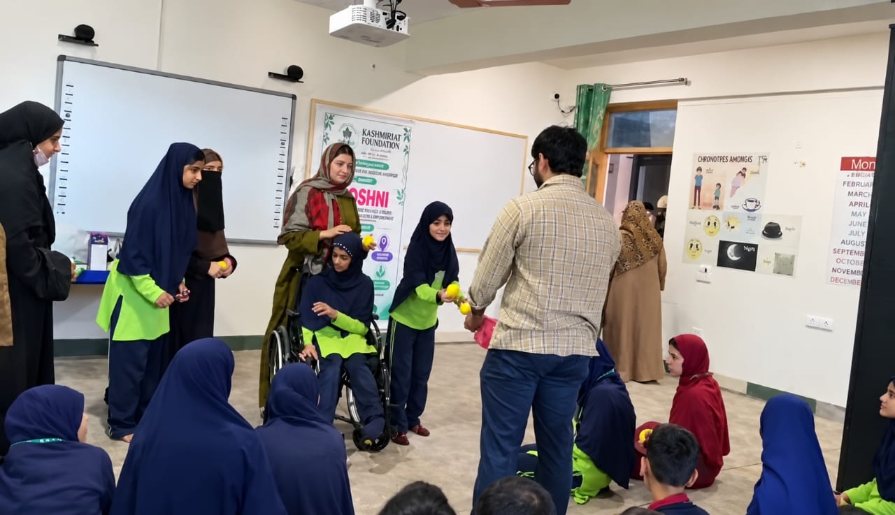 Kashmiriyat Foundation team interacting and playing with students at Zaiba Appa Institute